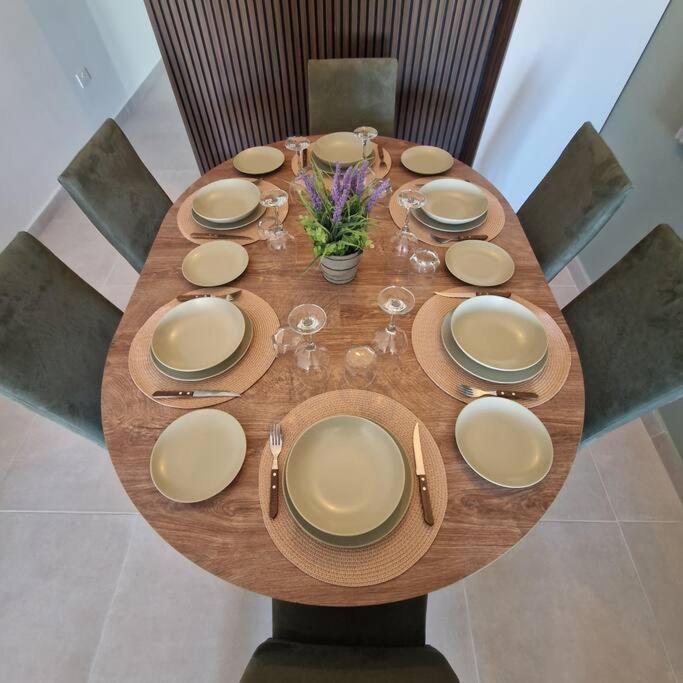 Centrally Located, Well Equipped, Stylish Flat. St. Paul's Bay Exterior photo