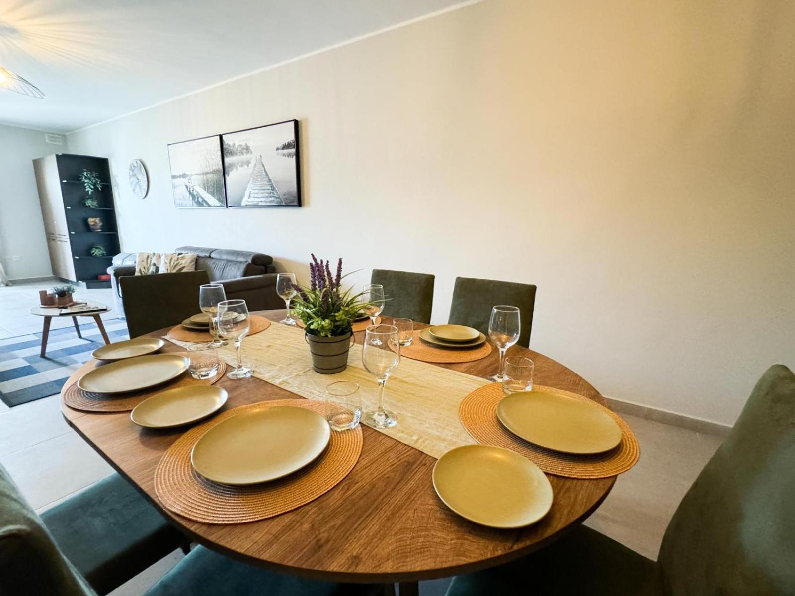 Centrally Located, Well Equipped, Stylish Flat. St. Paul's Bay Exterior photo