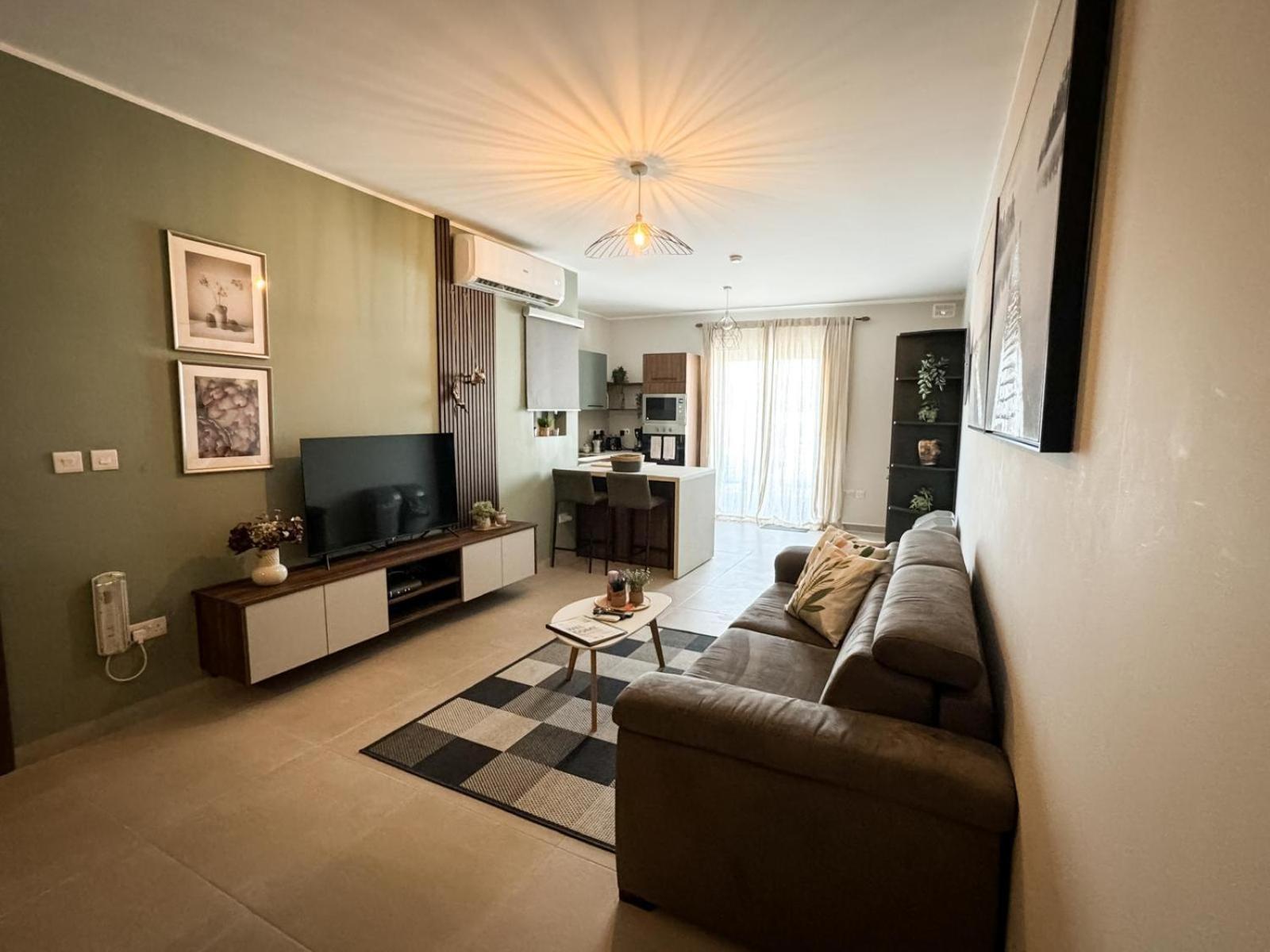 Centrally Located, Well Equipped, Stylish Flat. St. Paul's Bay Exterior photo
